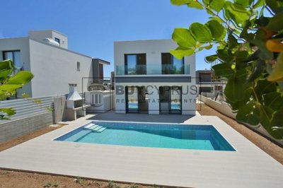 Town House For Sale  in  Mesoyi