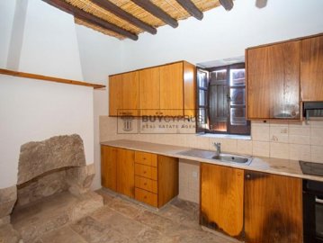 Detached Villa For Sale  in  Lysos