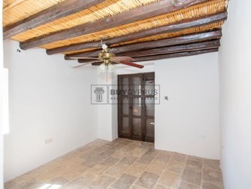 Detached Villa For Sale  in  Lysos