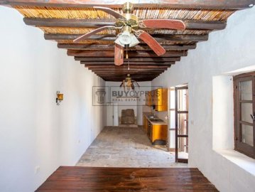 Detached Villa For Sale  in  Lysos