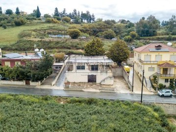 Detached Villa For Sale  in  Stroumpi