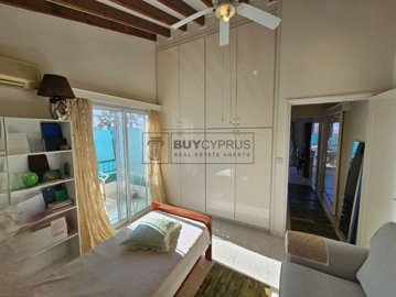 Apartment For Sale  in  Tombs of the Kings