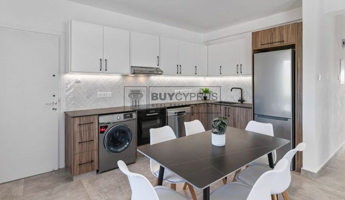 Image No.10-3 Bed Apartment for sale