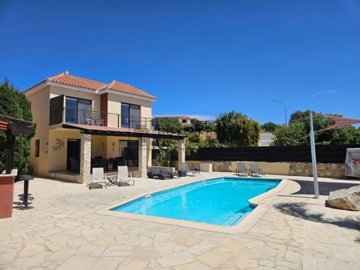 Detached Villa For Sale  in  Peyia