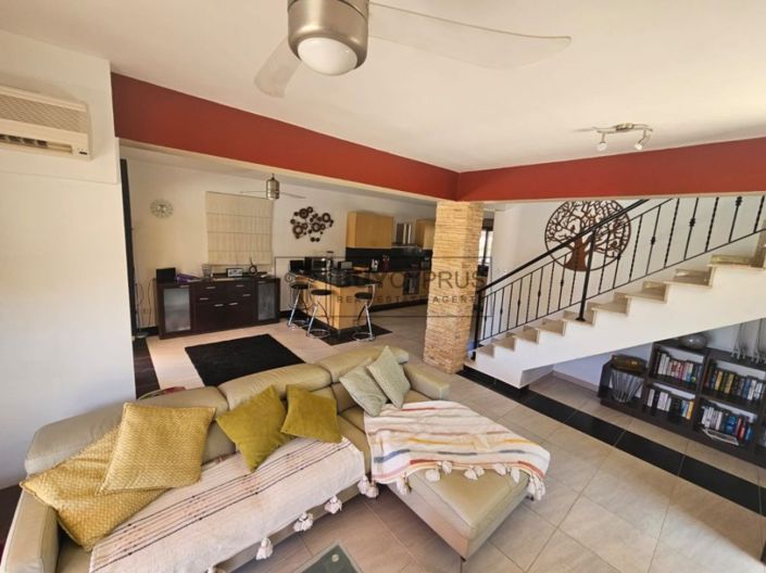 Image No.4-Villa de 4 chambres à vendre à Chlorakas