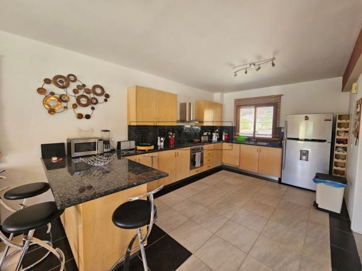 Image No.6-Villa de 4 chambres à vendre à Chlorakas