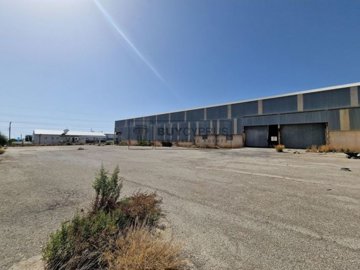 Building For Sale  in  Agia Varvara