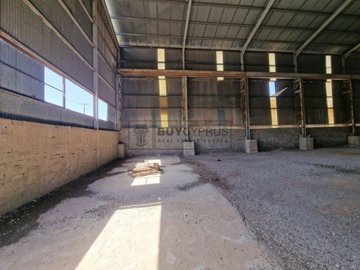 Building For Sale  in  Agia Varvara