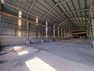 Building For Sale  in  Agia Varvara