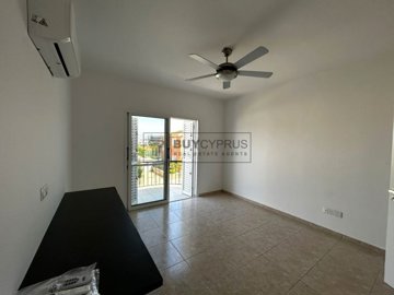 Town House For Sale  in  Chlorakas