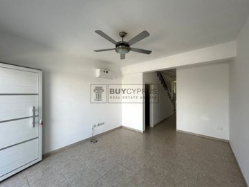 Town House For Sale  in  Chlorakas