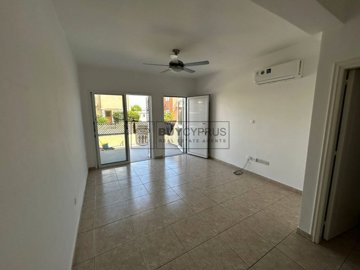 Town House For Sale  in  Chlorakas