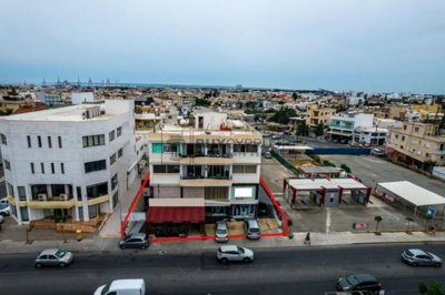 Building For Sale  in  Ayios Spyridonas