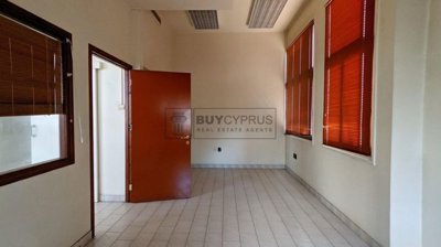 Building For Sale  in  Town Center