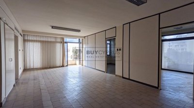 Building For Sale  in  Town Center