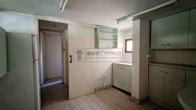 Building For Sale  in  Town Center