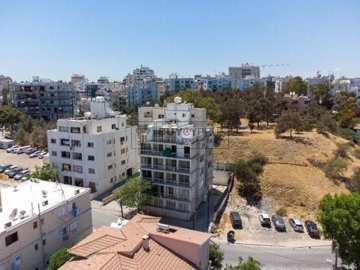 Building For Sale  in  Agioi Omologites