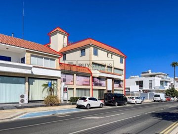 Building For Sale  in  Engomi
