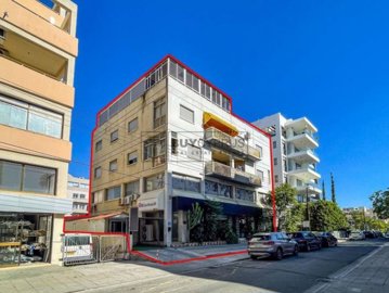 Building For Sale  in  Agioi Omologites