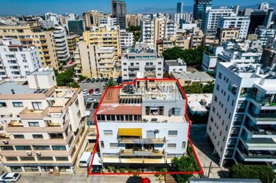 Building For Sale  in  Agioi Omologites