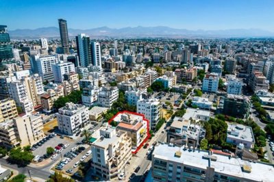 Building For Sale  in  Agioi Omologites