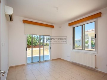 Detached Villa For Sale  in  Argaka