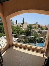 IMG-649-649-12