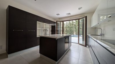 Detached Villa For Sale  in  Kalogiri