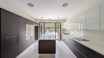Detached Villa For Sale  in  Kalogiri