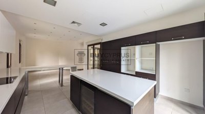 Detached Villa For Sale  in  Kalogiri