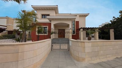 Detached Villa For Sale  in  Kalogiri