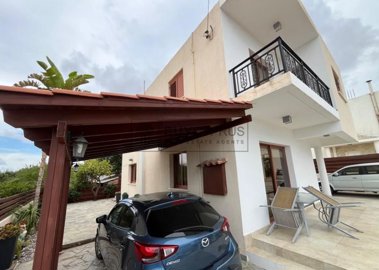 Detached Villa For Sale  in  Emba
