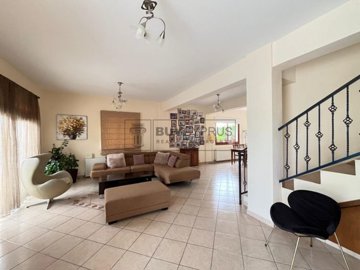 Detached Villa For Sale  in  Emba