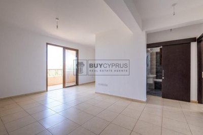Apartment For Sale  in  Kato Polemidia
