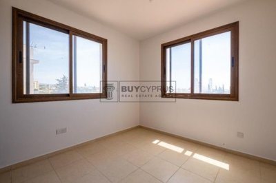 Apartment For Sale  in  Kato Polemidia