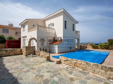 Detached Villa For Sale  in  Peyia