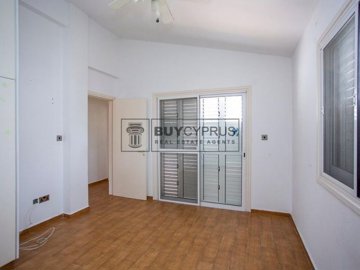 Detached Villa For Sale  in  Peyia