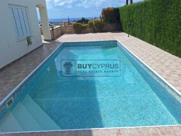 Detached Villa For Sale  in  Peyia