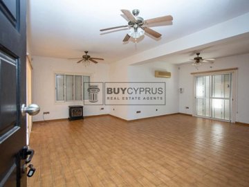 Detached Villa For Sale  in  Peyia