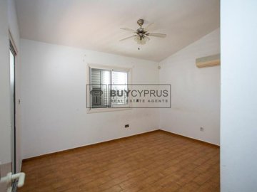 Detached Villa For Sale  in  Peyia