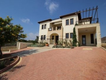 Detached Villa For Sale  in  Aphrodite Hills
