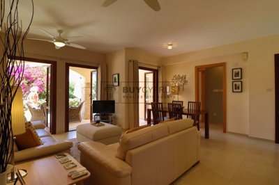 Apartment For Sale  in  Aphrodite Hills