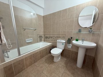 Apartment For Sale  in  Peyia