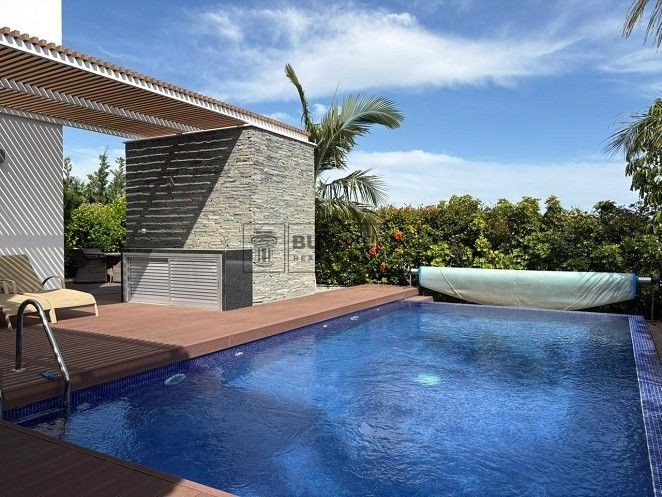 Image No.3-Villa de 7 chambres à vendre à Yeroskipou