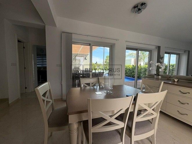 Image No.6-Villa de 7 chambres à vendre à Yeroskipou