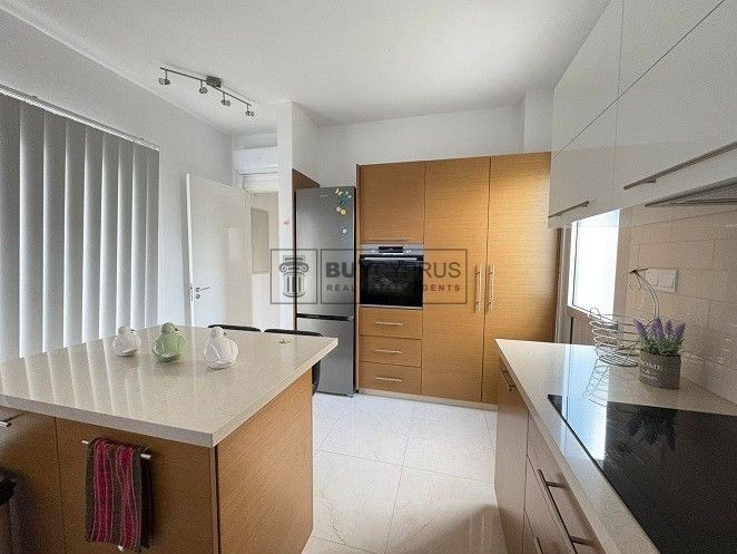 Image No.8-Villa de 7 chambres à vendre à Yeroskipou