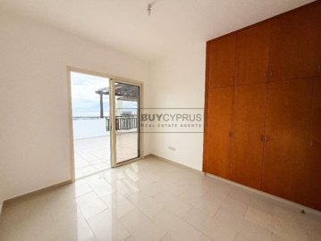 Apartment For Sale  in  Peyia
