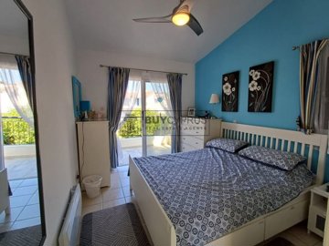 Semi Detached Villa For Sale  in  Tombs of the Kings