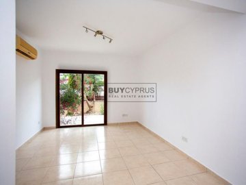 Town House For Sale  in  Peyia