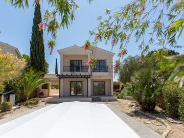 Detached Villa For Sale  in  Kouklia